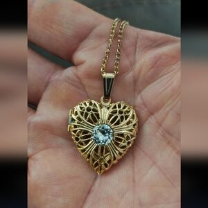 Vintage 1980s Gold Tone Photo Heart Locket Necklace With Light Blue Rhinestone.